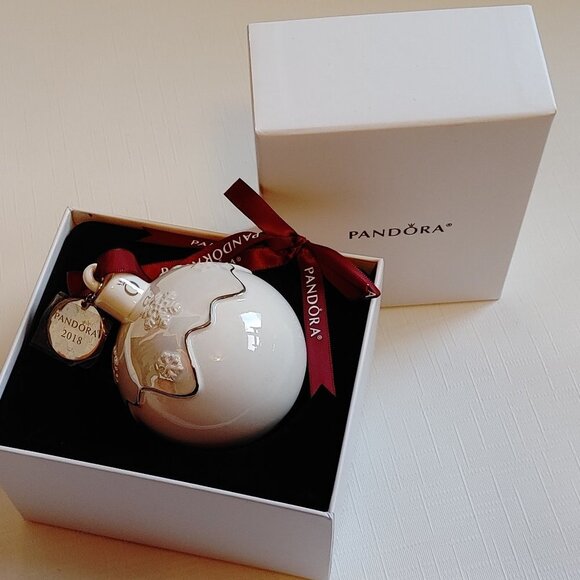 BEAUTIFUL 2018 Pandora Bulb Ornament BNIB - Picture 1 of 8